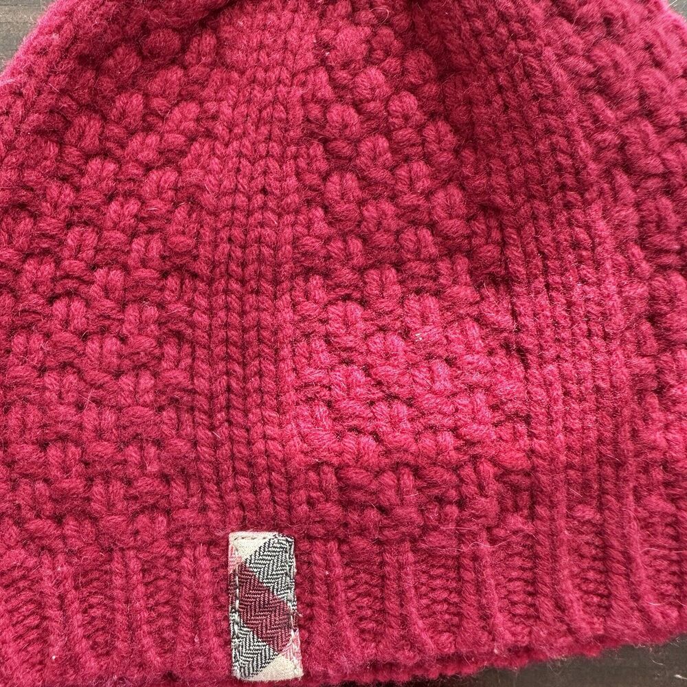Burberry Children XS red wool blend  Knit beanie Hat - Picture 7 of 7